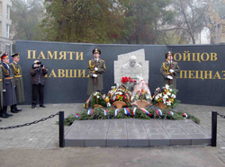 В Саратове появился монумент "Памяти погибших воинов спецназа"